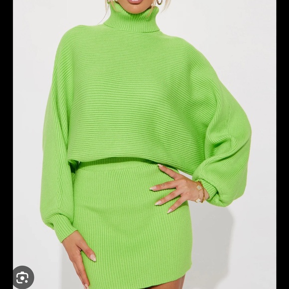 Vibrant neon green ribbed Green Women's mini Skirt set with top - Picture 2 of 3